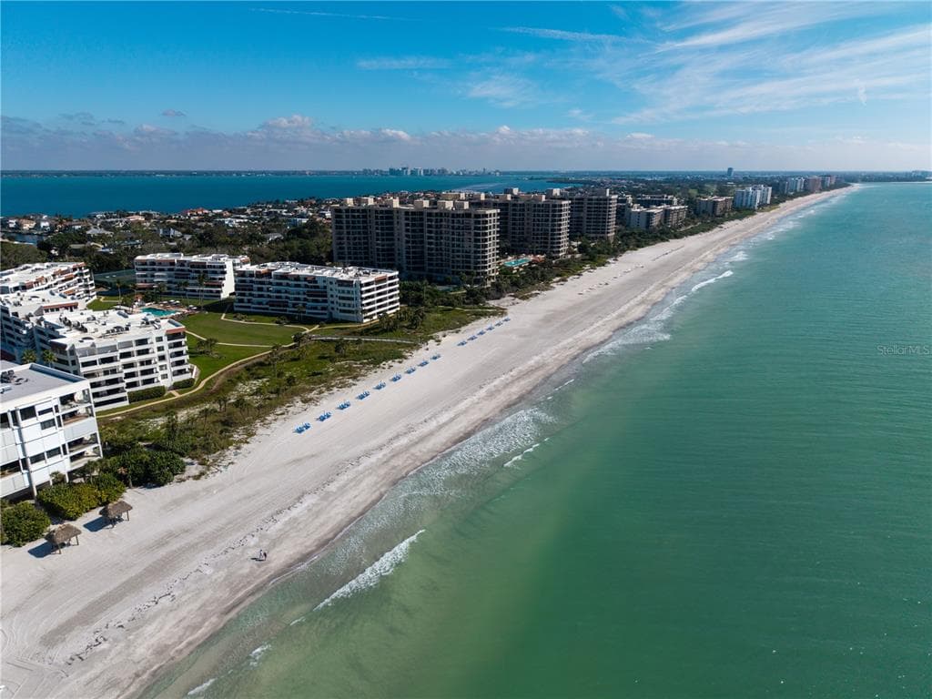 1425 GULF OF MEXICO DRIVE 408 photo 1