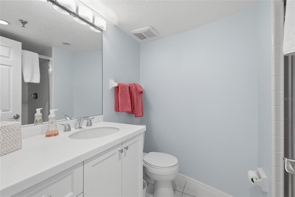 1425 GULF OF MEXICO DRIVE 408 photo 14