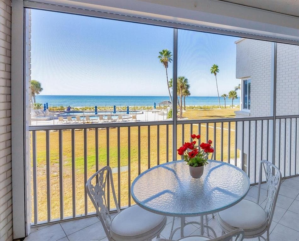 4825 GULF OF MEXICO DRIVE 202 photo 5