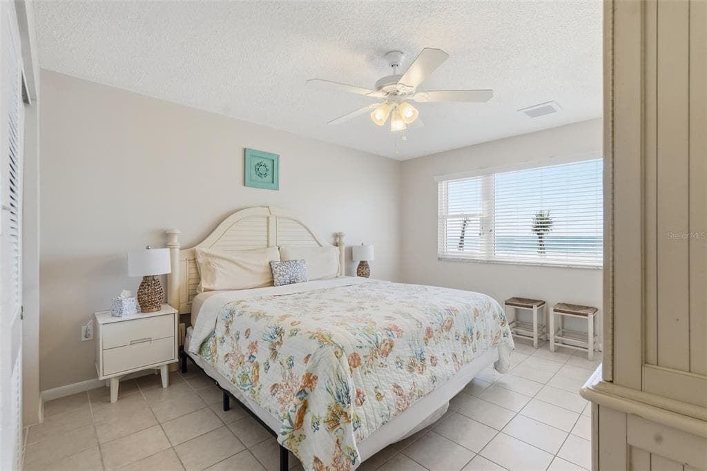 17450 GULF BOULEVARD 104 photo 24