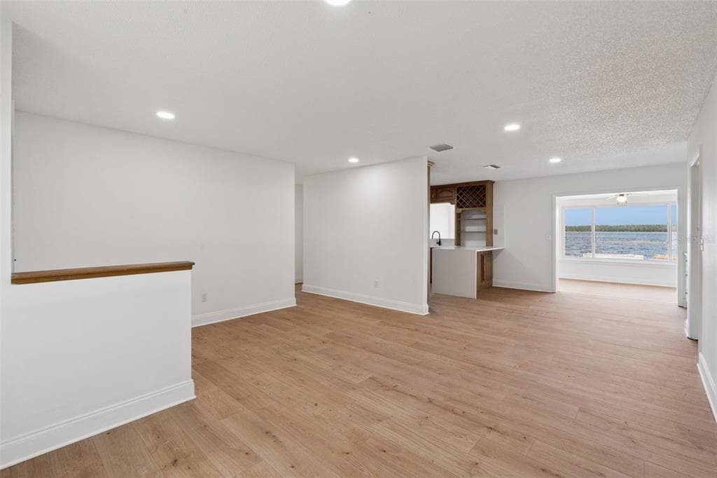 6346 BENNETT COURT photo 10