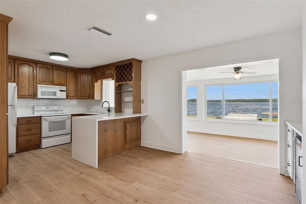 6346 BENNETT COURT photo 11