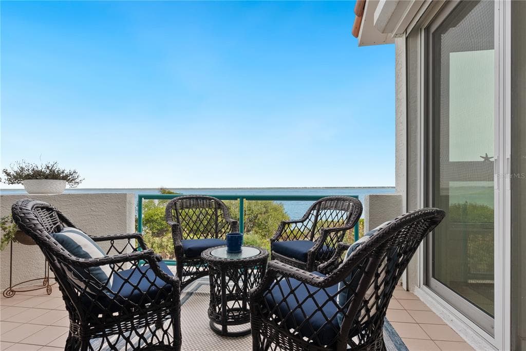 340 GULF OF MEXICO DRIVE 115 photo 16