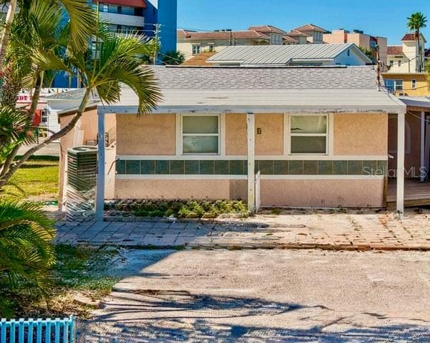 50 137TH AVENUE CIRCLE photo 4
