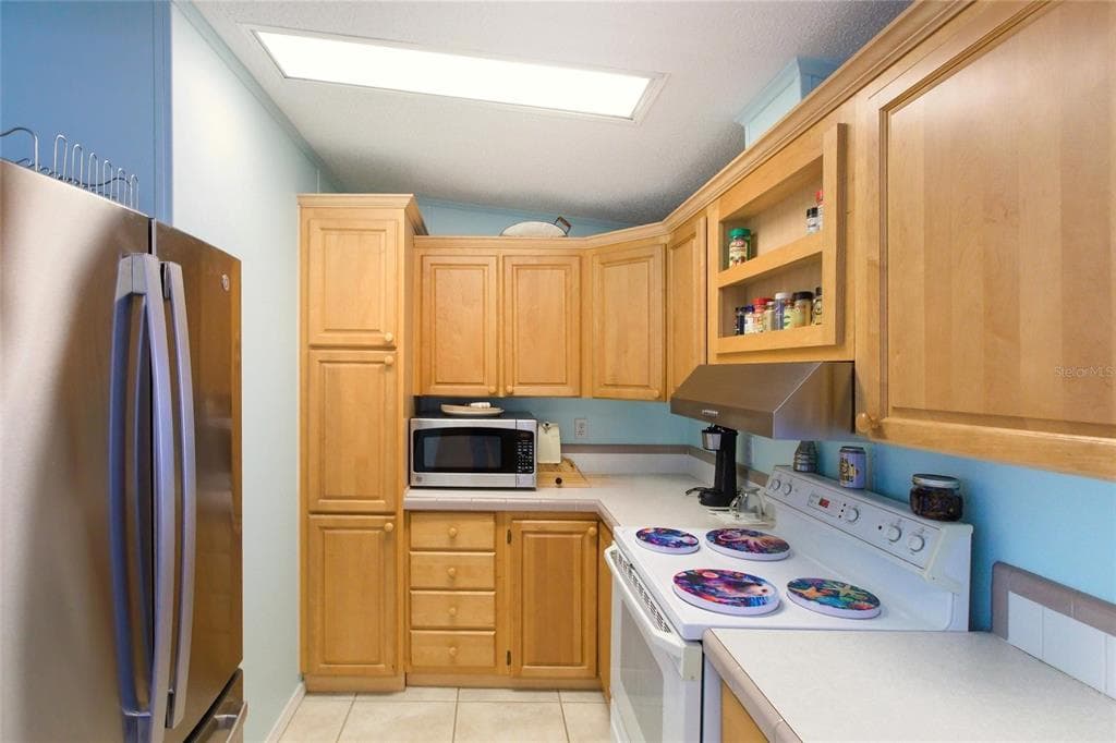 4190 PELICAN POINTE DRIVE photo 24