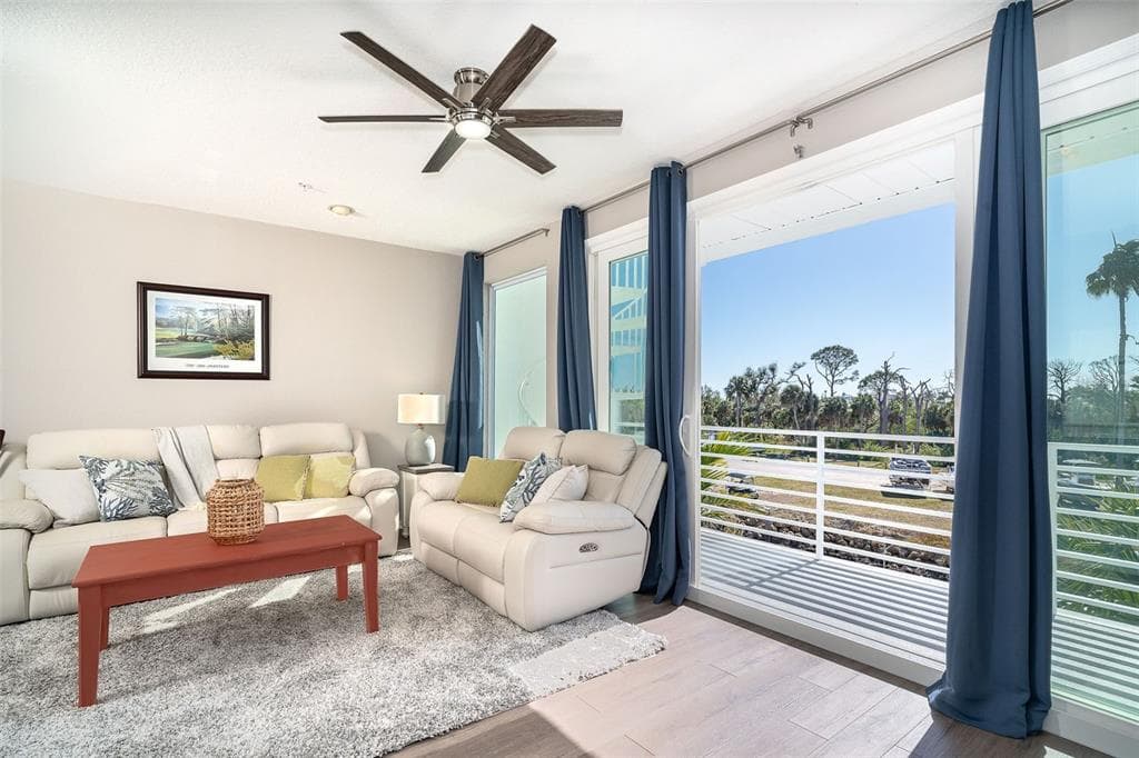 8226 HARBORSIDE CIRCLE photo 4