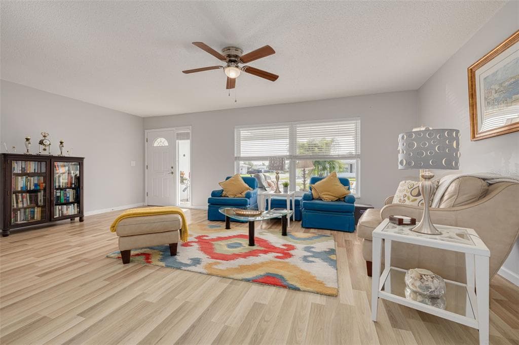 9705 MAINLANDS BOULEVARD W photo 6