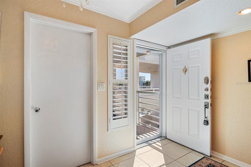 5901 BAHIA DEL MAR CIRCLE 521 photo 5
