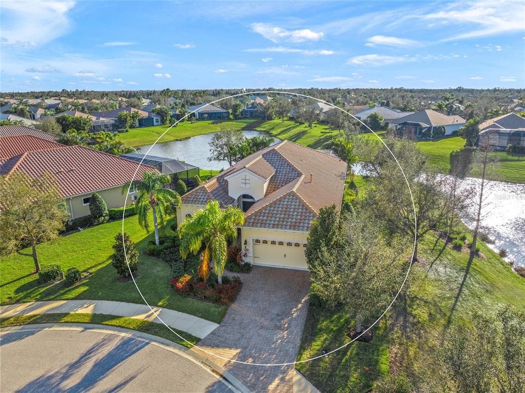 7108 CALLANDER COVE photo 4