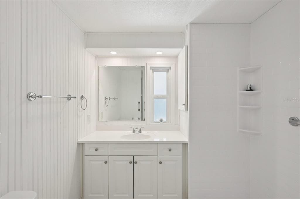 156 MARTINIQUE ROAD photo 22