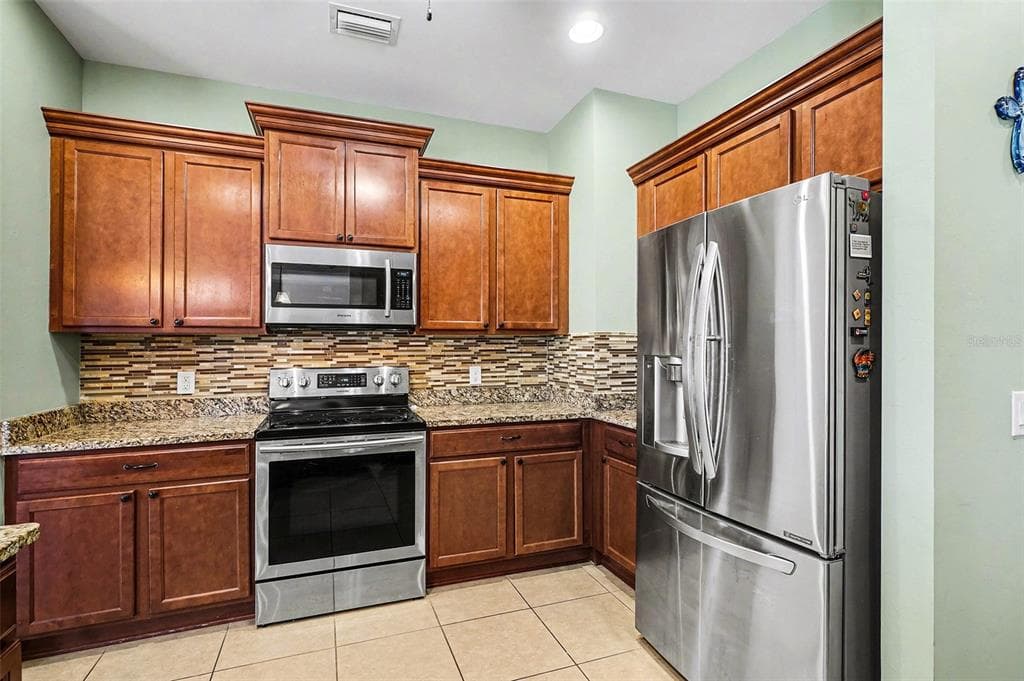 2127 SE 17TH PLACE photo 11
