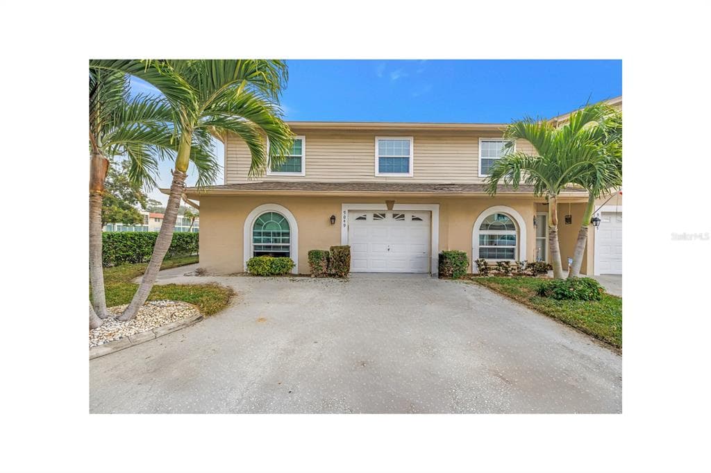 9049 ANTIGUA DRIVE photo 2