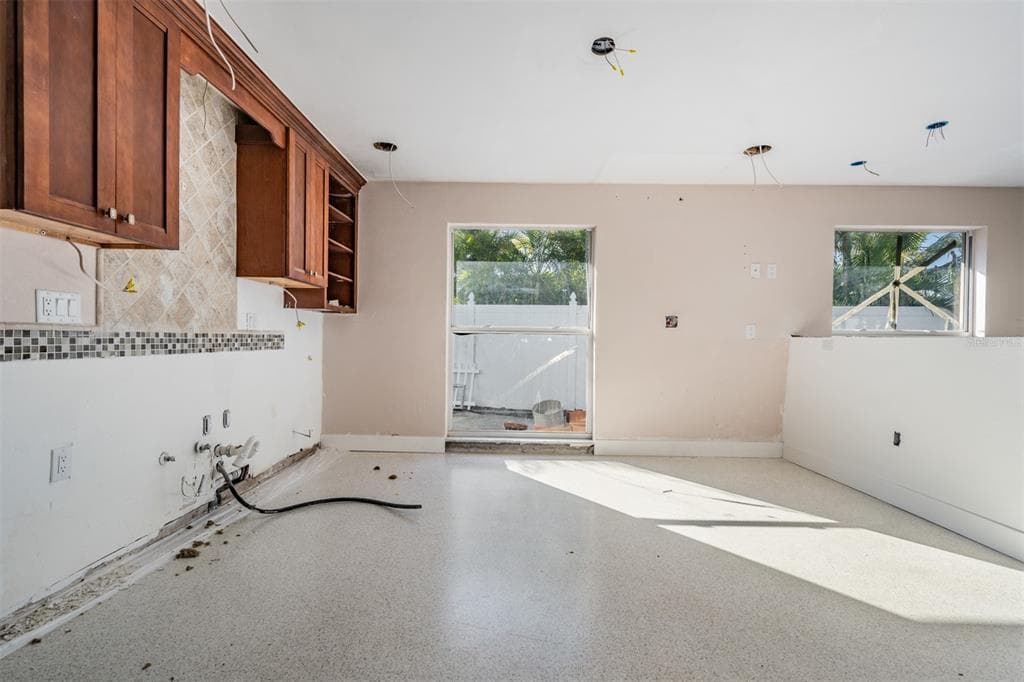 1854 DOLPHIN BOULEVARD S photo 11