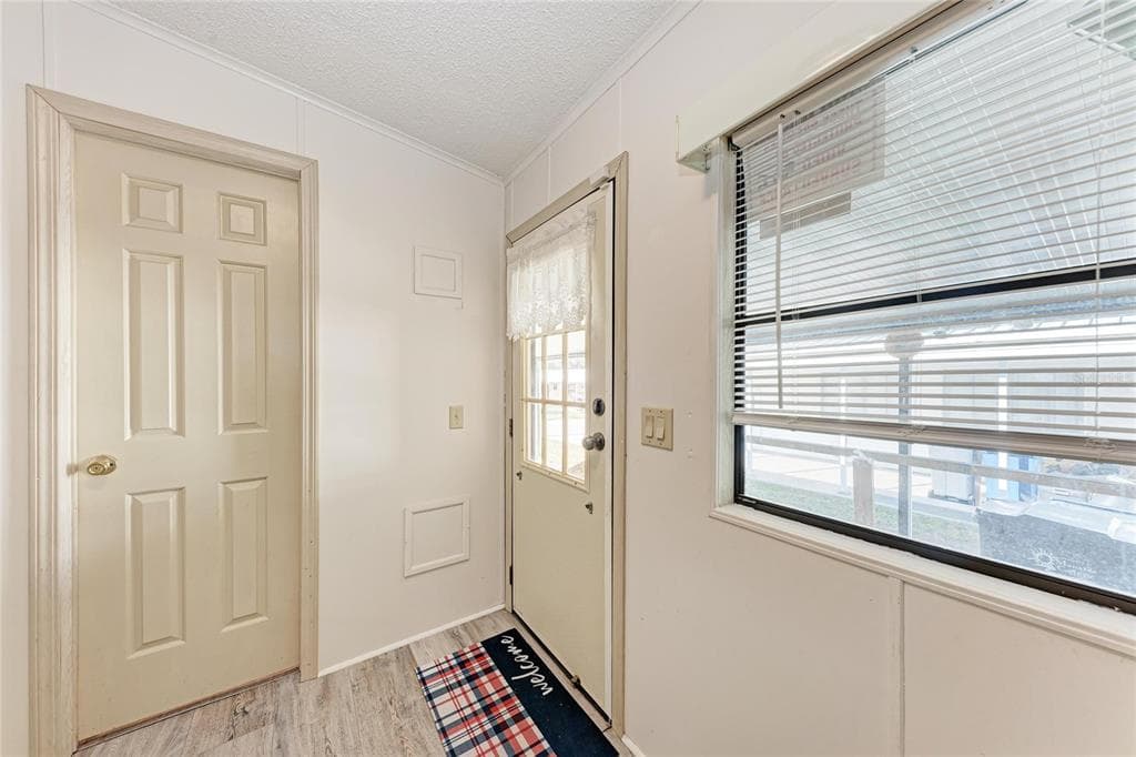 1306 41ST AVENUE E photo 6