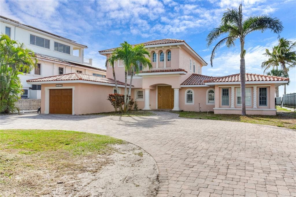 16116 GULF BOULEVARD photo 2