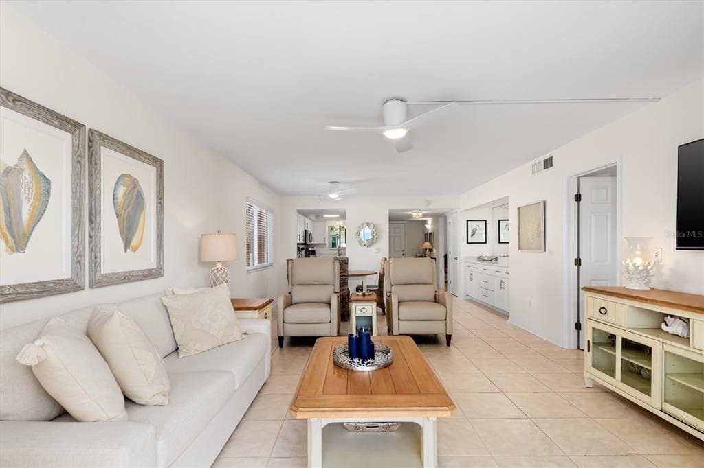 1345 MEDITERRANEAN DRIVE A105 photo 17