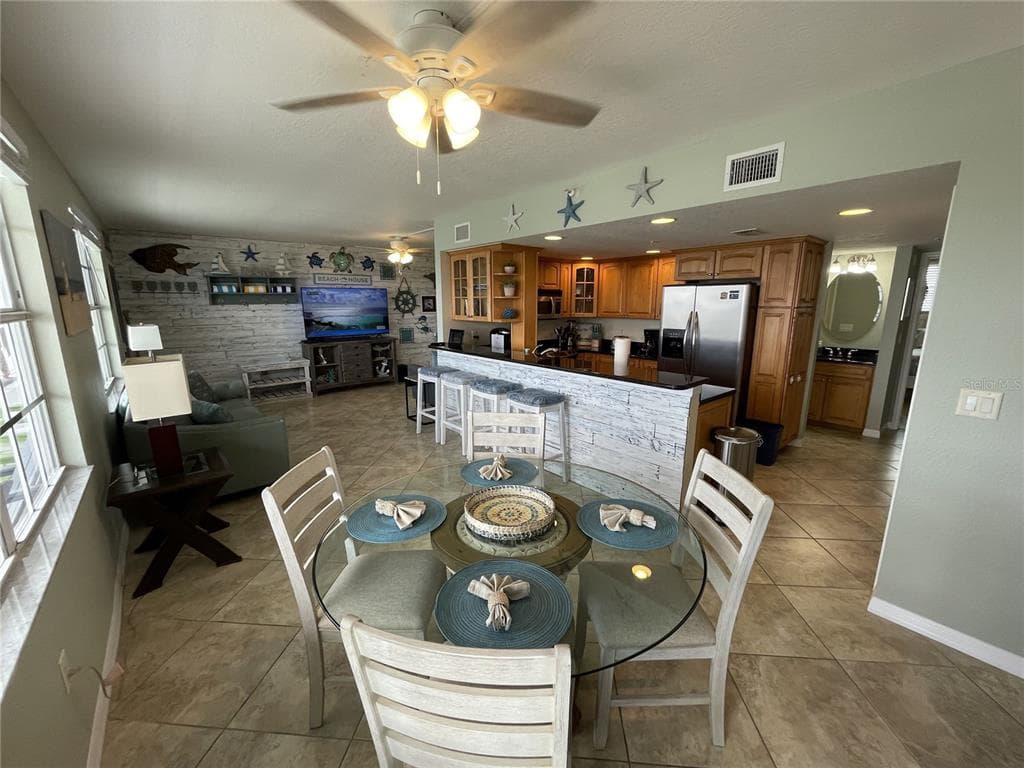 445 HAMDEN DRIVE 505 photo 12