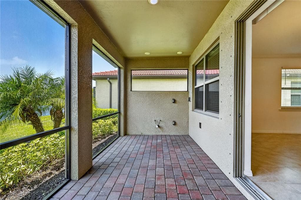209 VINADIO BOULEVARD photo 22