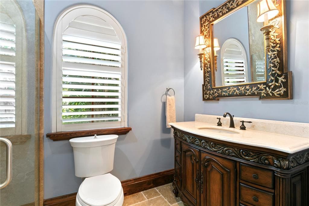 25 W SPANISH MAIN STREET photo 23