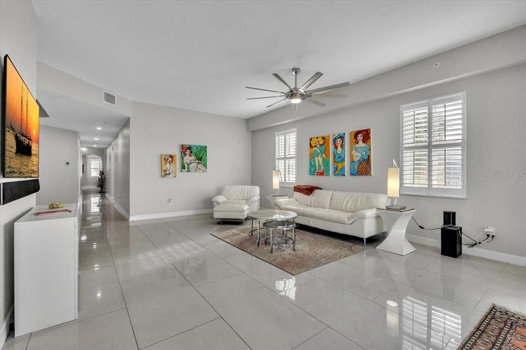 129 BREAKERS COURT 121 photo 9