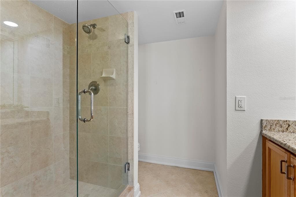 1430 GULF BOULEVARD 610 photo 17