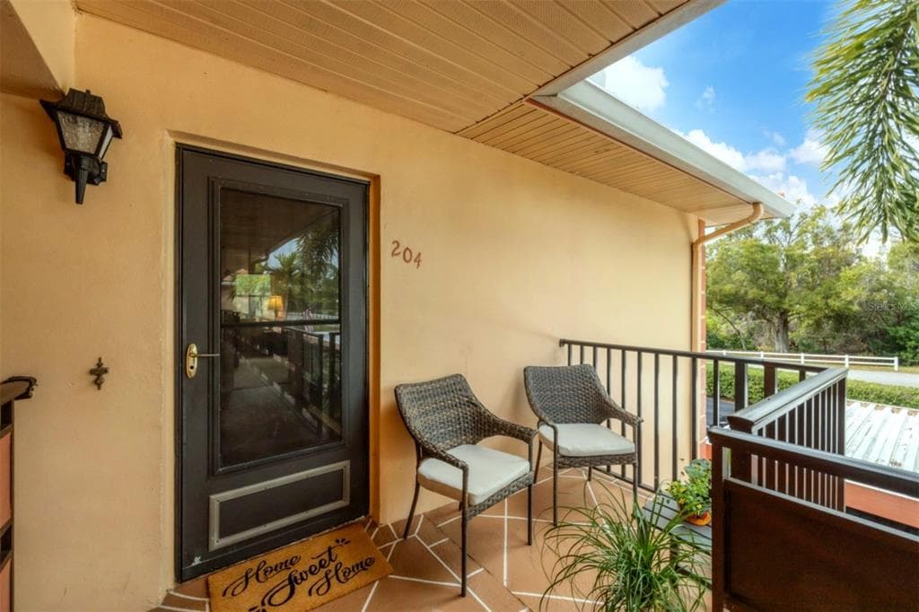 8162 TERRACE GARDEN DRIVE N 204 photo 4