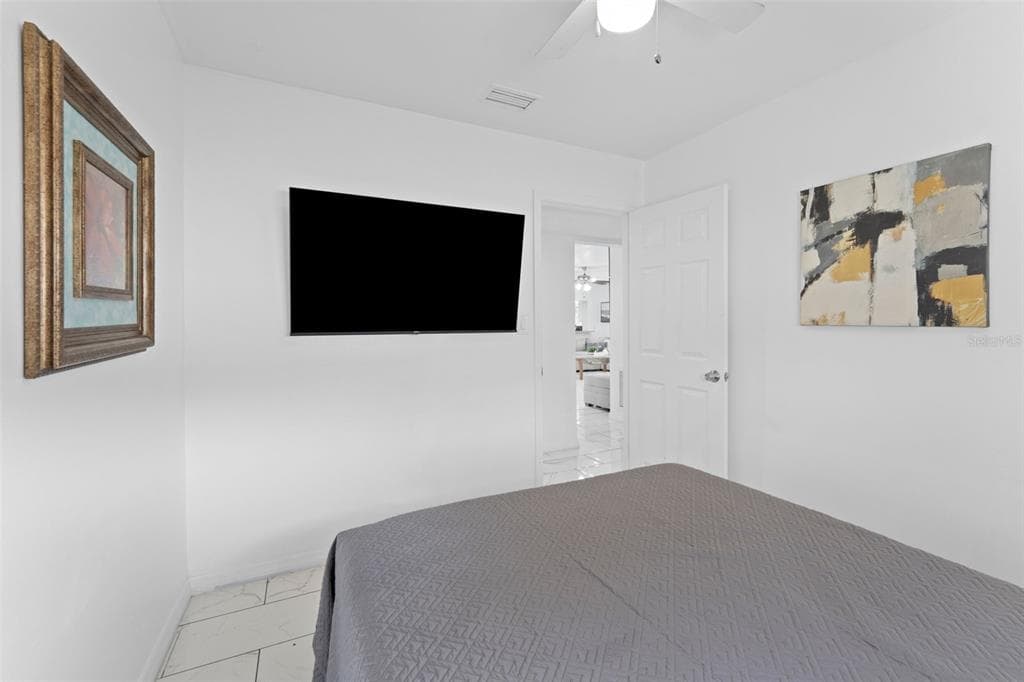 5017 STOLLS AVENUE photo 22