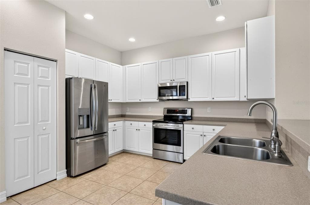 15709 CRYSTAL WATERS DRIVE photo 12