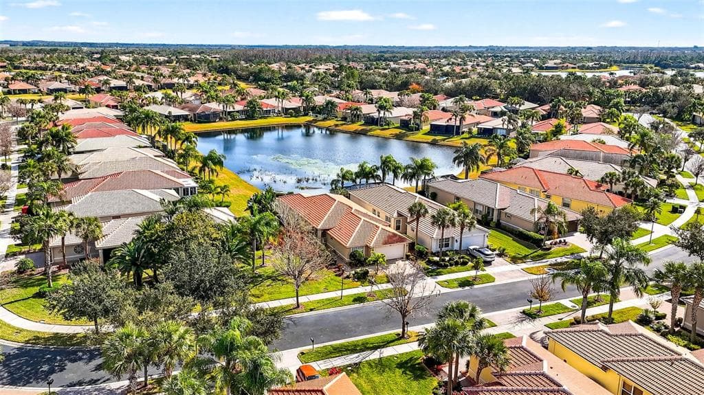 15709 CRYSTAL WATERS DRIVE photo 8