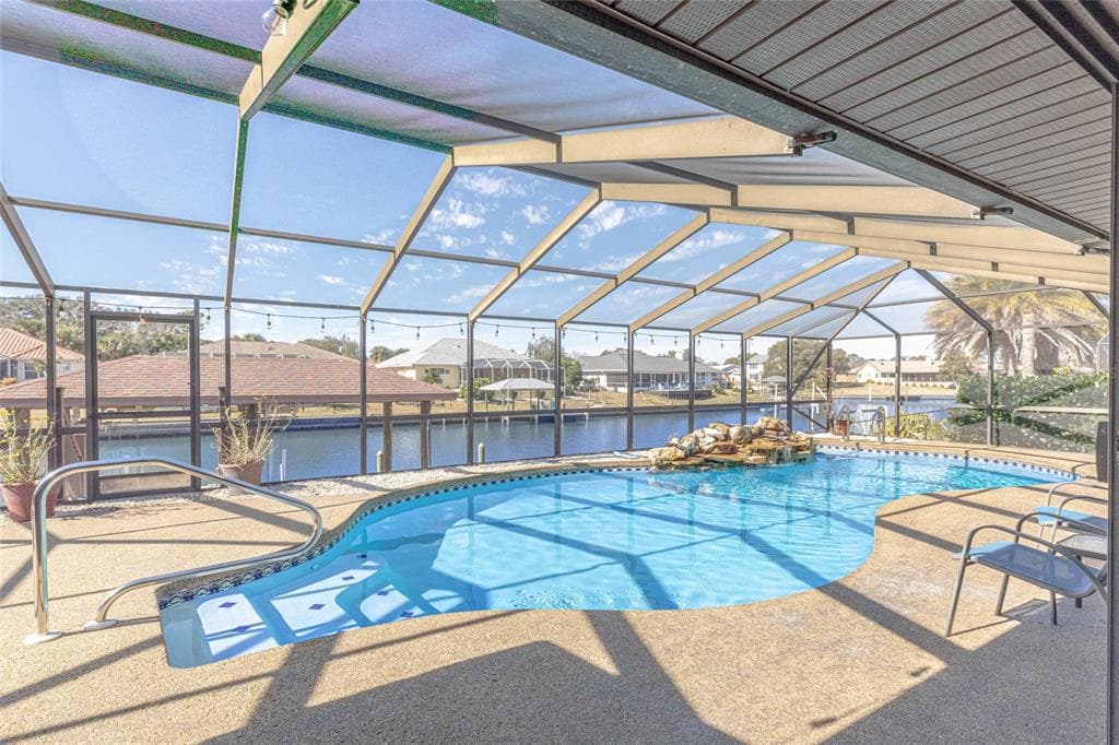 27 CHERRYTREE COURT photo 24
