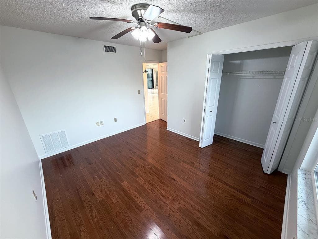 4620 BAY BOULEVARD 1122 photo 18