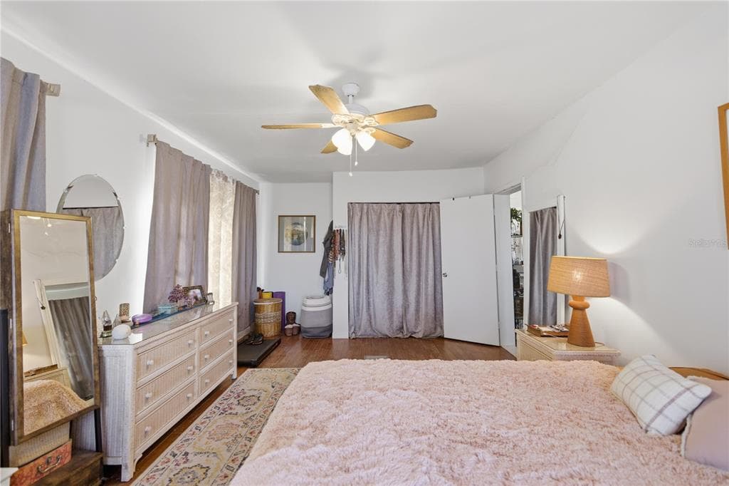 872 LAKE SHORE TERRACE photo 13