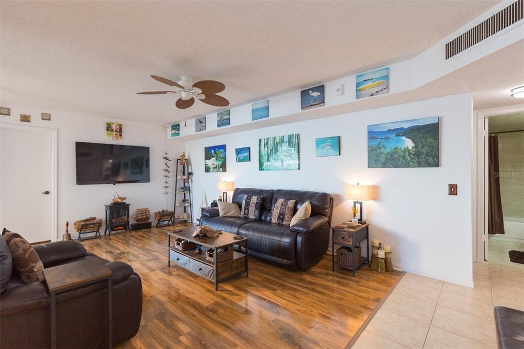 5633 PUERTA DEL SOL BOULEVARD S 208 photo 13