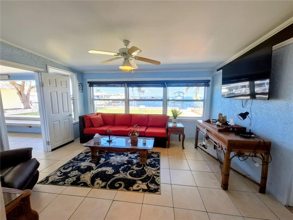 218 22ND STREET NE photo 23