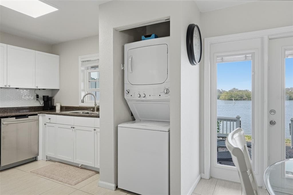 3783 POMPANO B photo 6