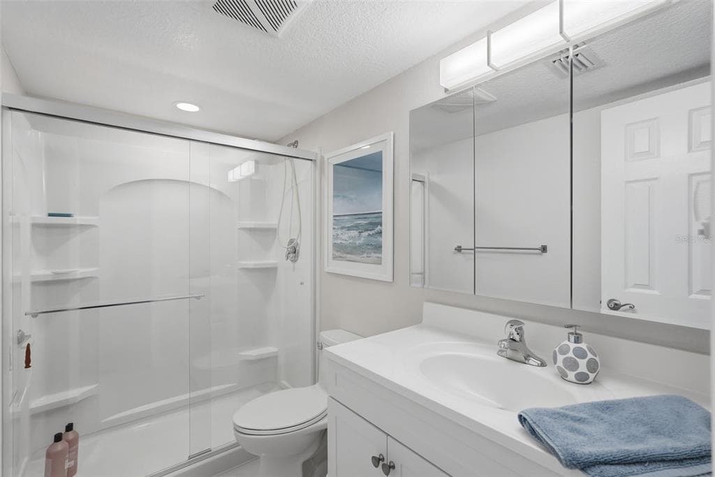 3783 POMPANO B photo 16