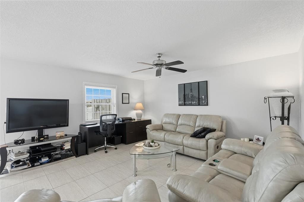 3783 POMPANO B photo 9