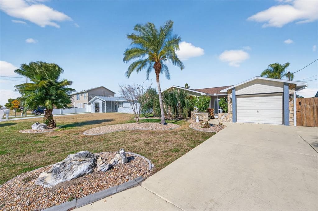 7623 MAKO DRIVE photo 6