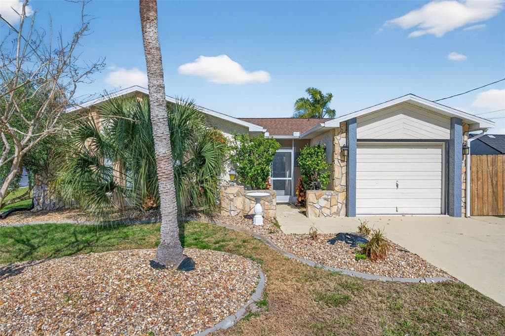 7623 MAKO DRIVE photo 4