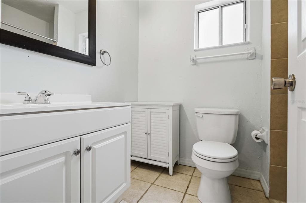 4108 ABBOTSFORD STREET photo 22