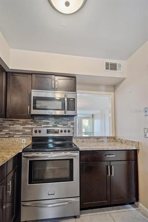 44 CLUB HOUSE DRIVE 105 photo 7