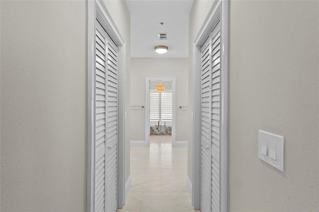 515 FOREST WAY photo 23
