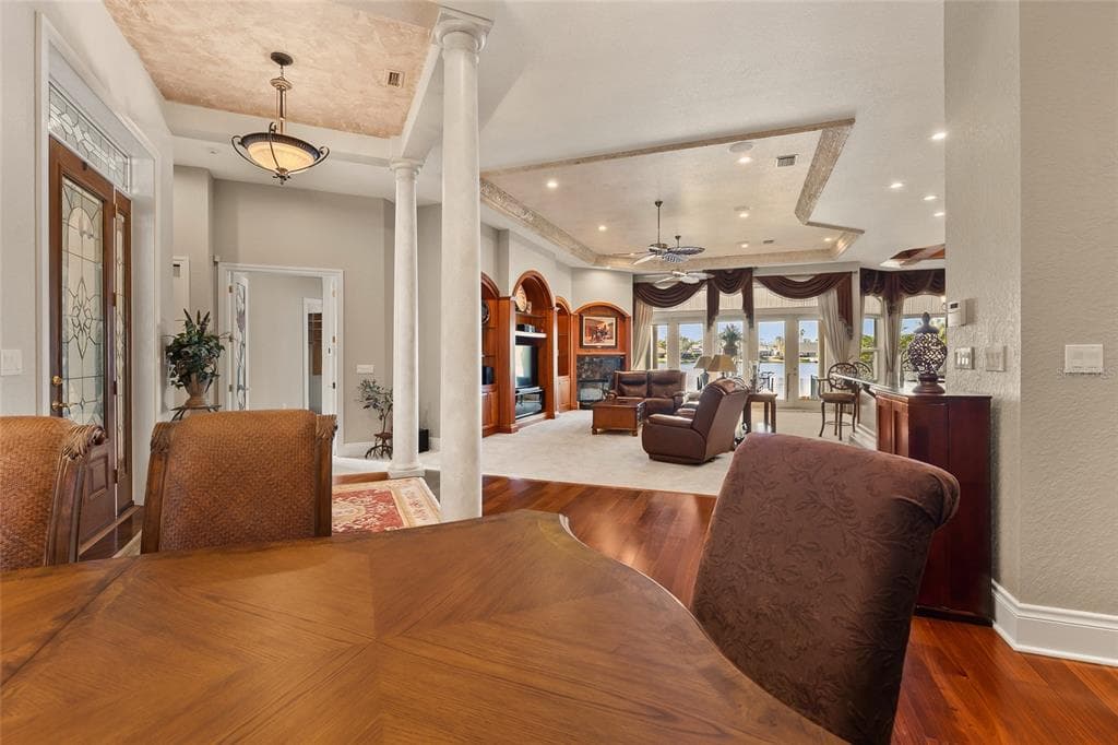 8402 TALLAHASSEE DRIVE NE photo 15
