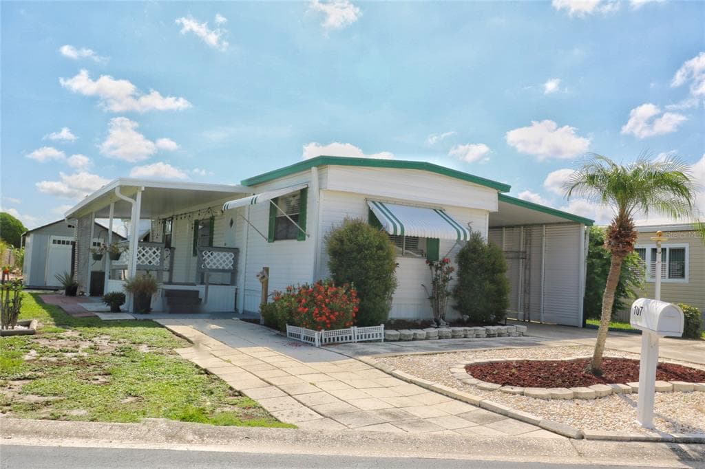 107 E SAINT JOHNS WAY photo 20