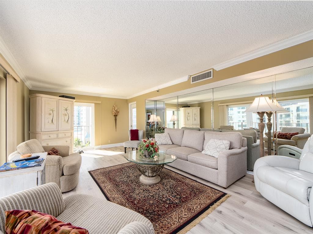 1480 GULF BOULEVARD 610 photo 10