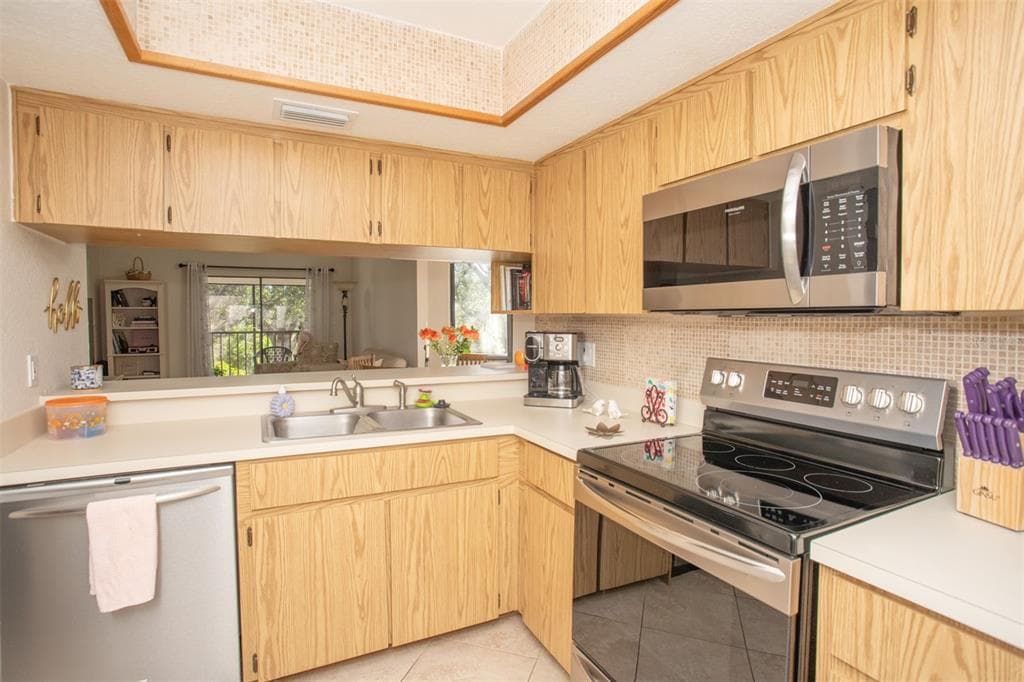 11511 113TH STREET 13H photo 6