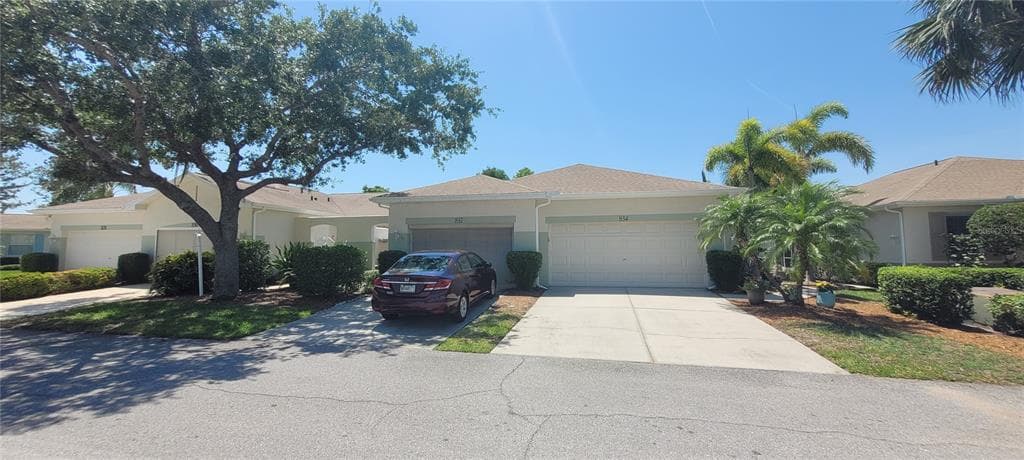 834 TREMONT GREENS LANE 137 photo 3