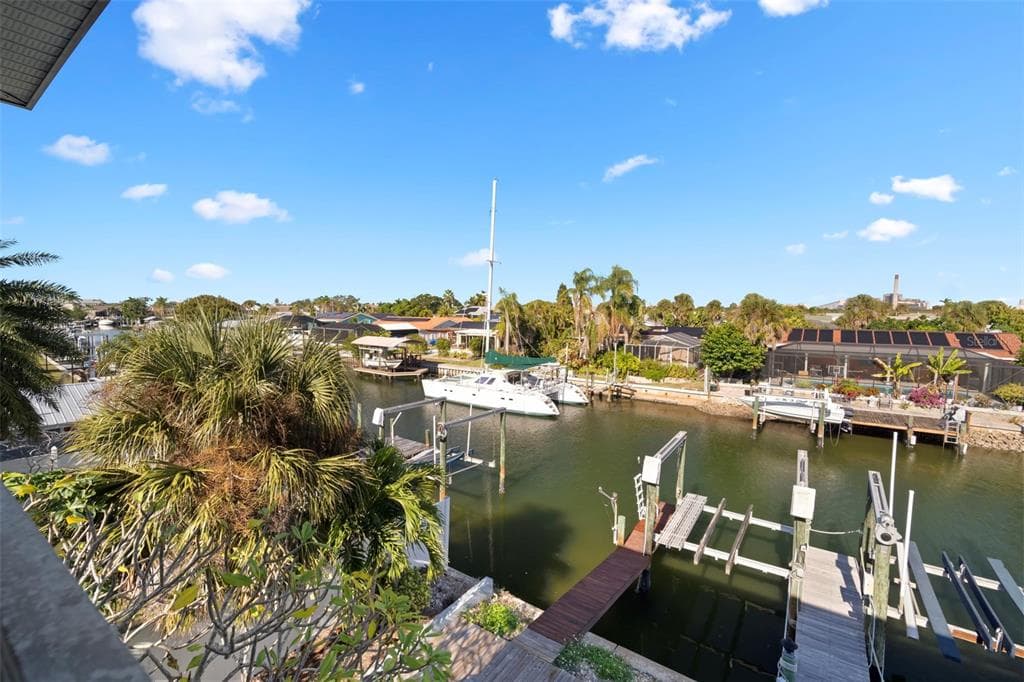 1013 APOLLO BEACH BOULEVARD 203 photo 3