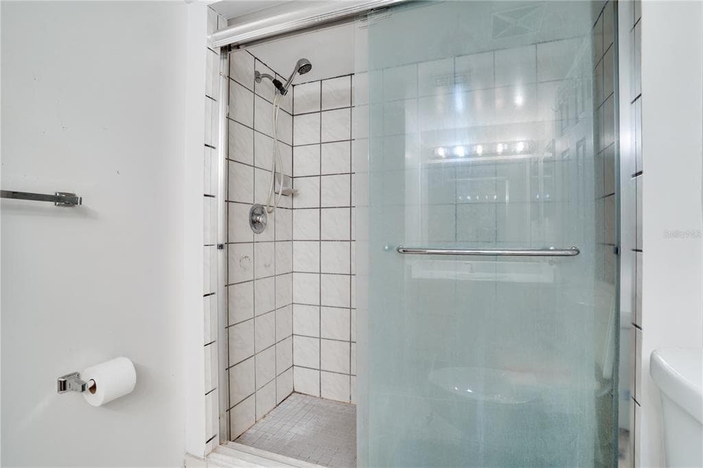 6315 NEWTOWN CIRCLE 15B3 photo 23
