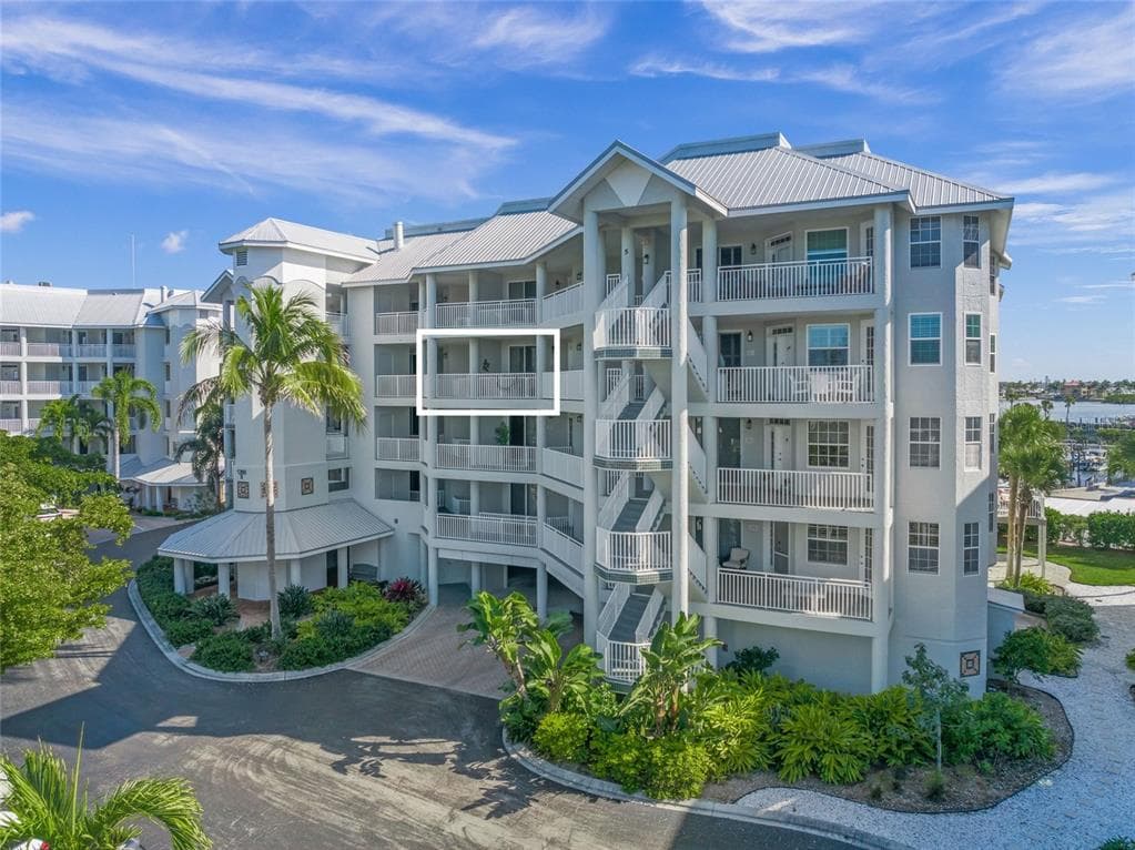 1260 DOLPHIN BAY WAY 403 photo 3